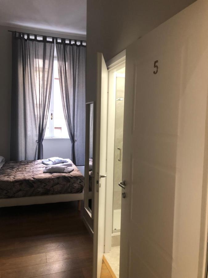 The Castle Inside Rome Hotel Exterior photo